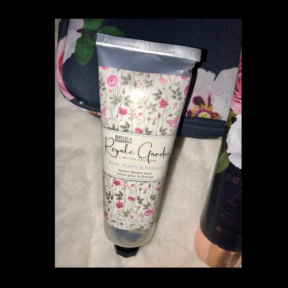 5PC Bath Set Limited Edition - Picture 9 of 13